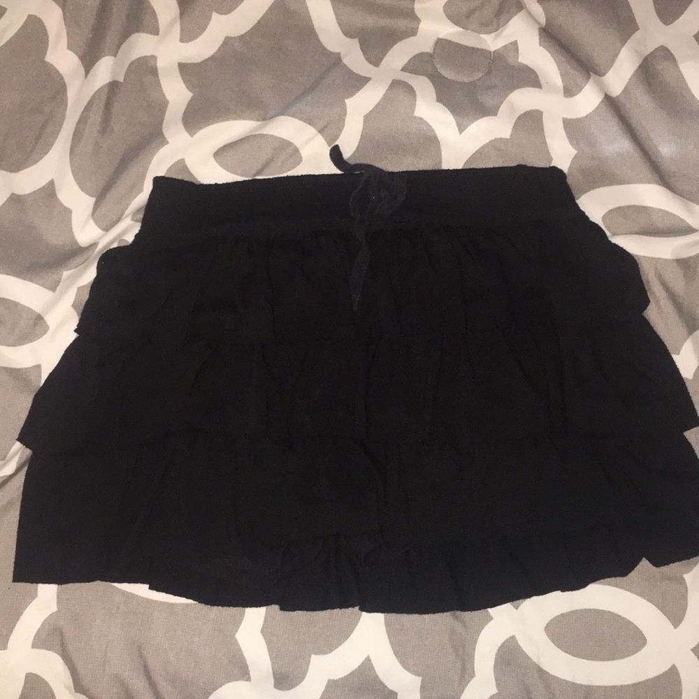 Size medium (10 1/2 - 12 1/2) girls skirt